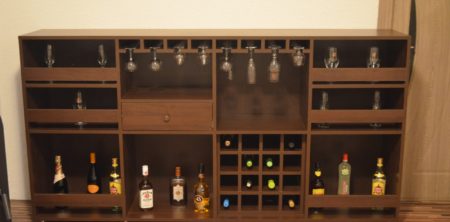 Stand pentru sticle si pahare