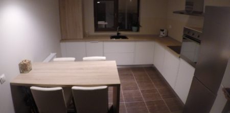 Mobilier de bucatarie alb