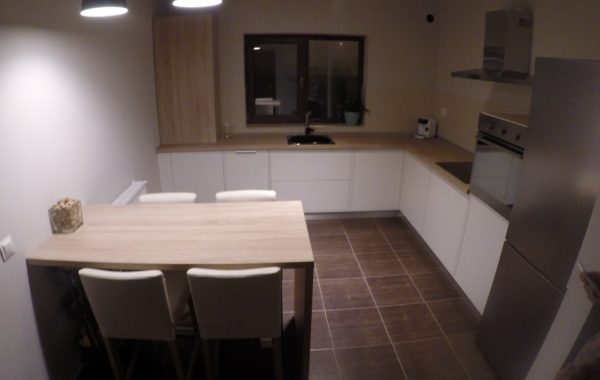 Mobilier de bucatarie alb